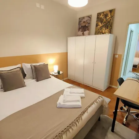 Quarto em Acomodações Particulares Lovely In Centre Leiria