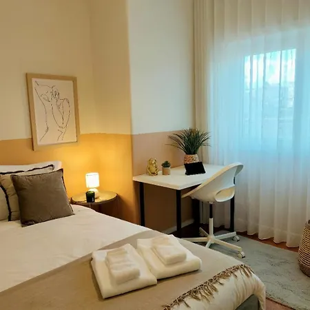 Δωμάτια σε οικογενειακή κατοικία Lovely In Centre *