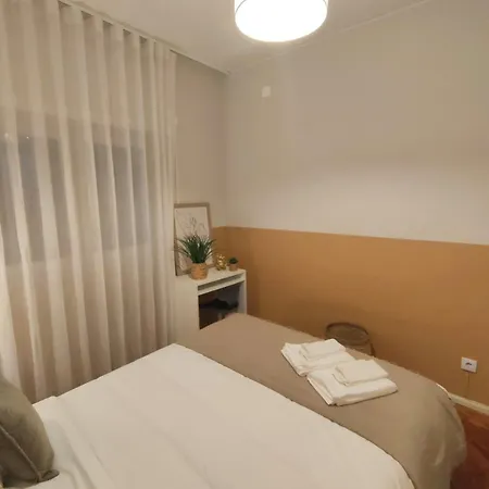 Quarto em Acomodações Particulares Lovely In Centre Leiria