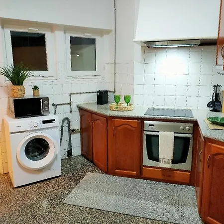 Lovely In Centre Quarto em Acomodações Particulares *
