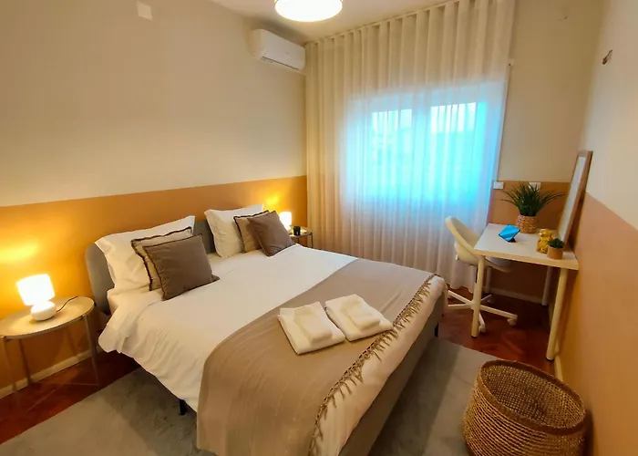 Lovely In Centre Homestay