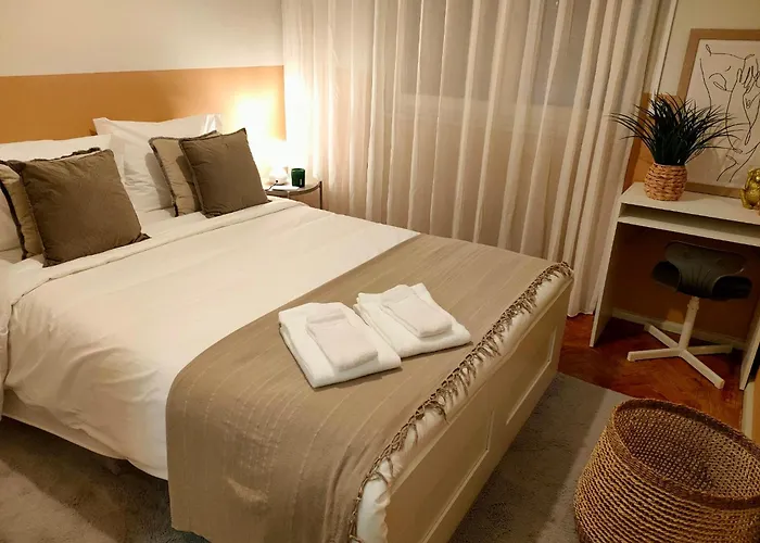 Lovely In Centre Homestay *