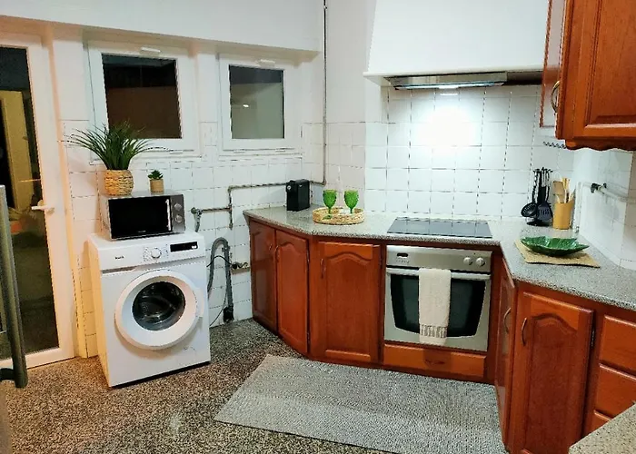 Lovely In Centre Homestay *